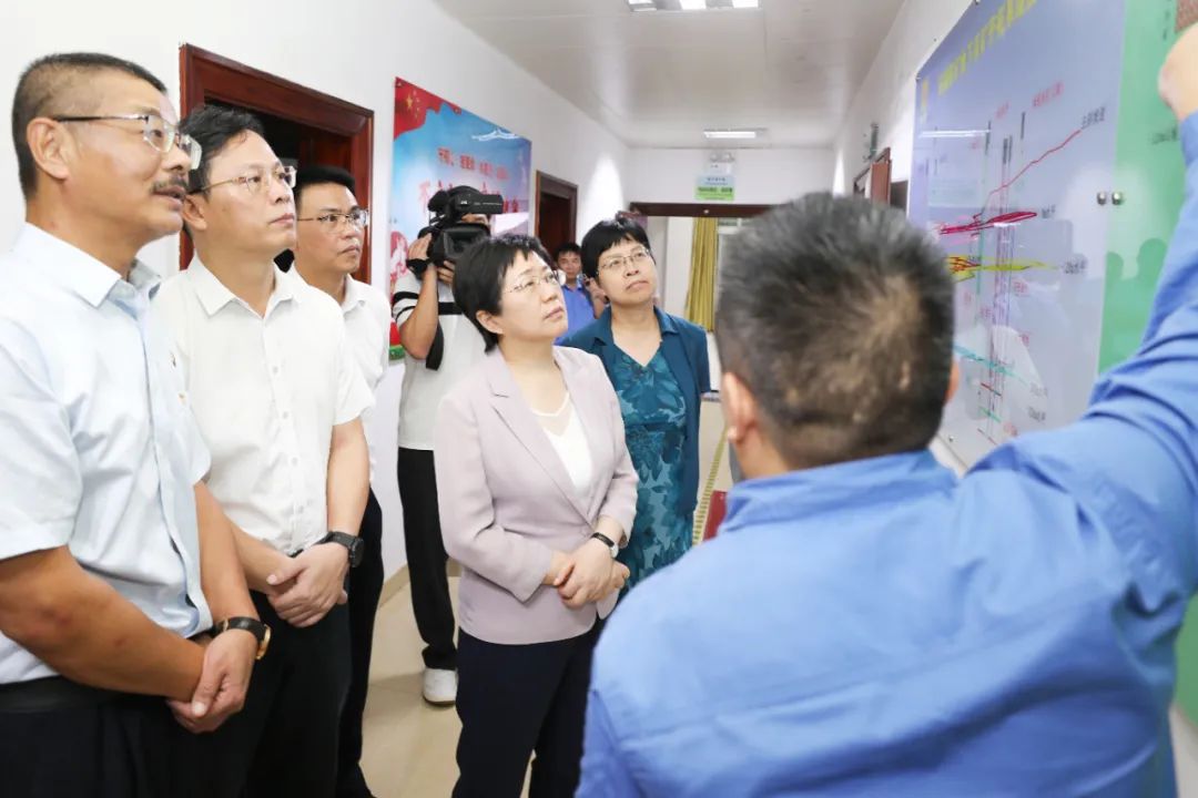 海南省委常委苗延红到Z6尊龙调研